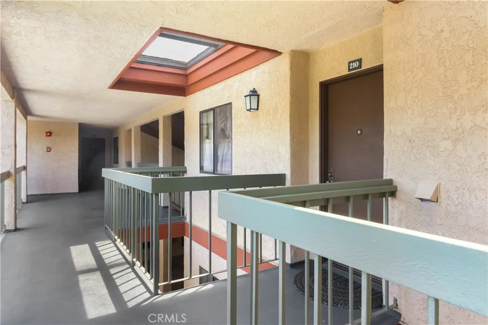 2500 E Willow #210 Signal Hill, CA 90755