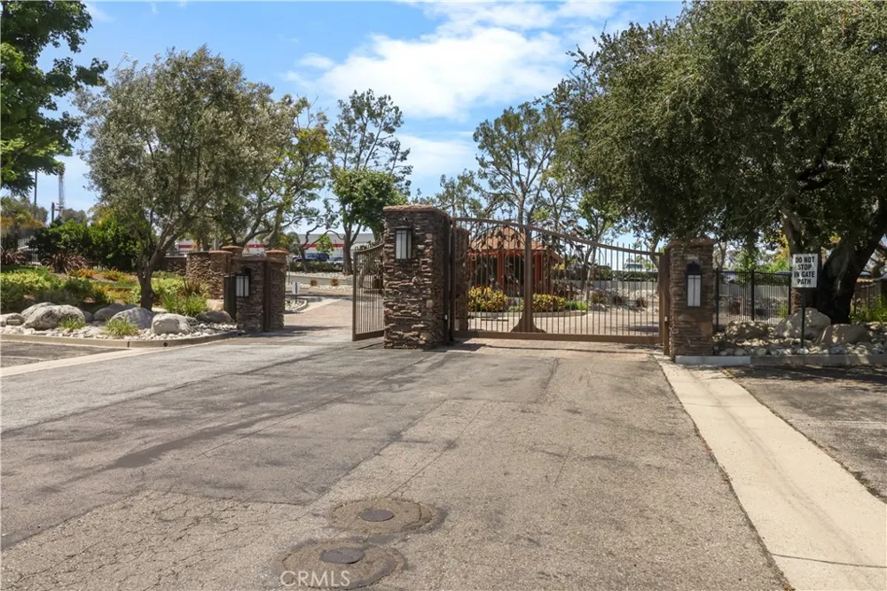 2500 E Willow #210 Signal Hill, CA 90755