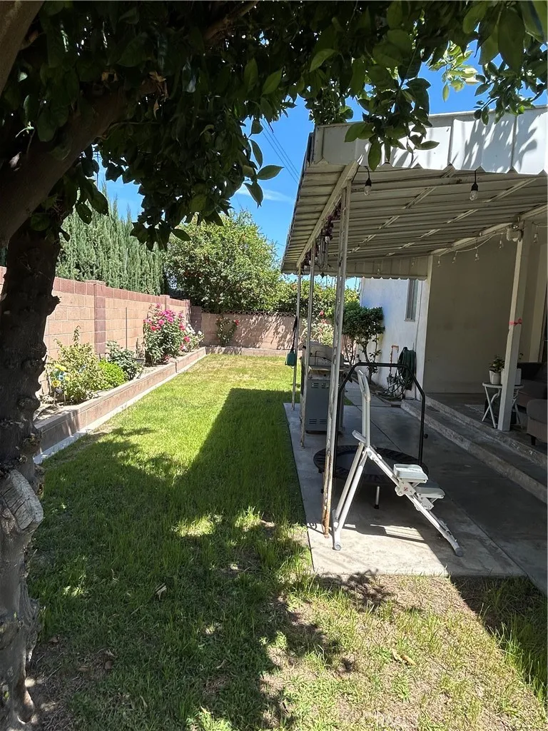 10135 Nichols Street Bellflower, CA 90706