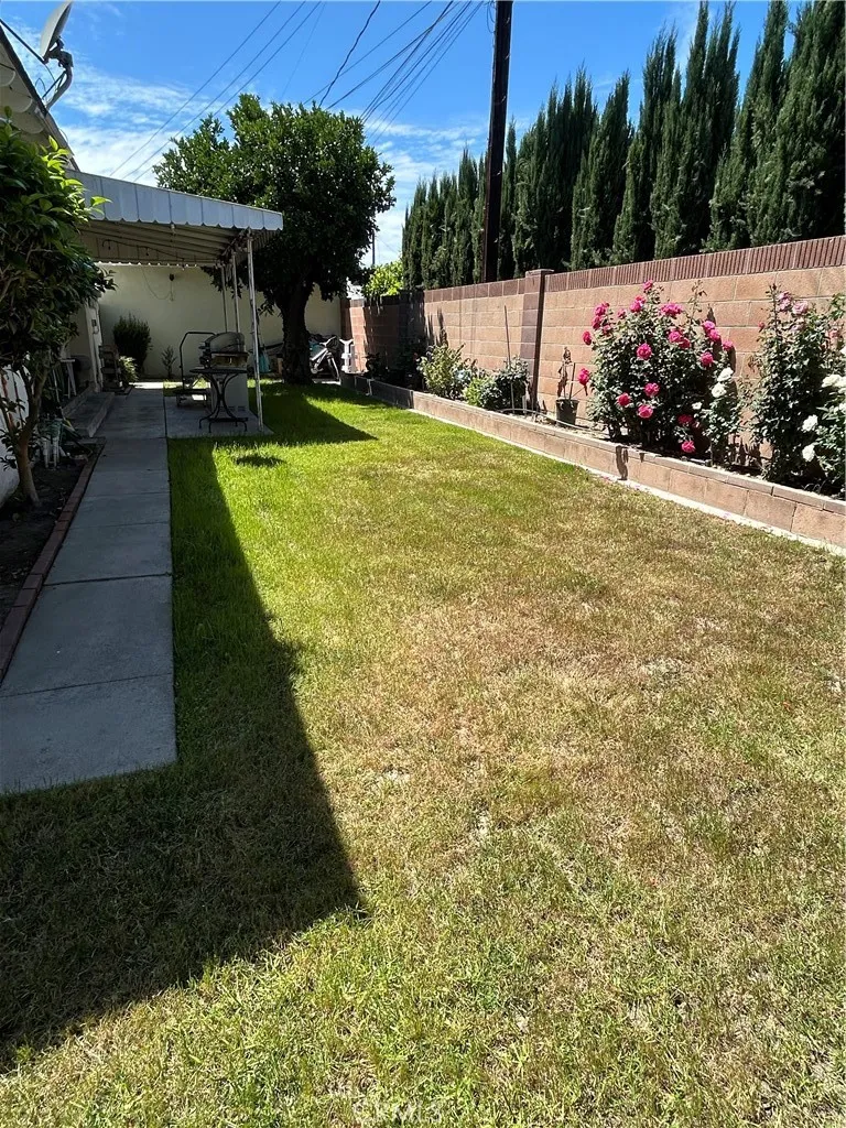 10135 Nichols Street Bellflower, CA 90706