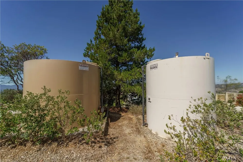 40230 Crazy Horse Canyon Road Aguanga, CA 92536