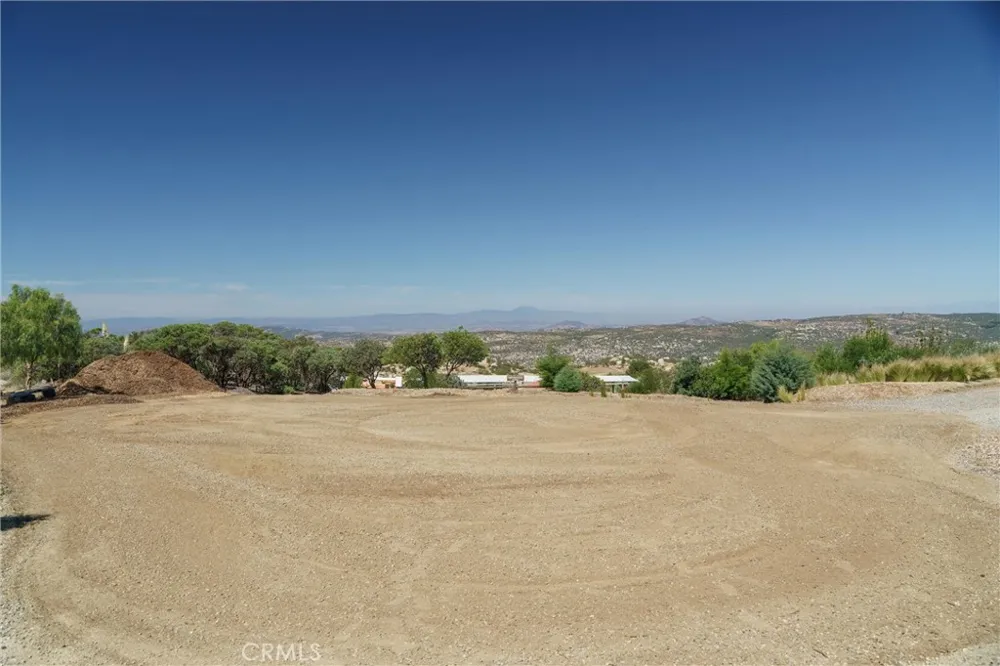 40230 Crazy Horse Canyon Road Aguanga, CA 92536
