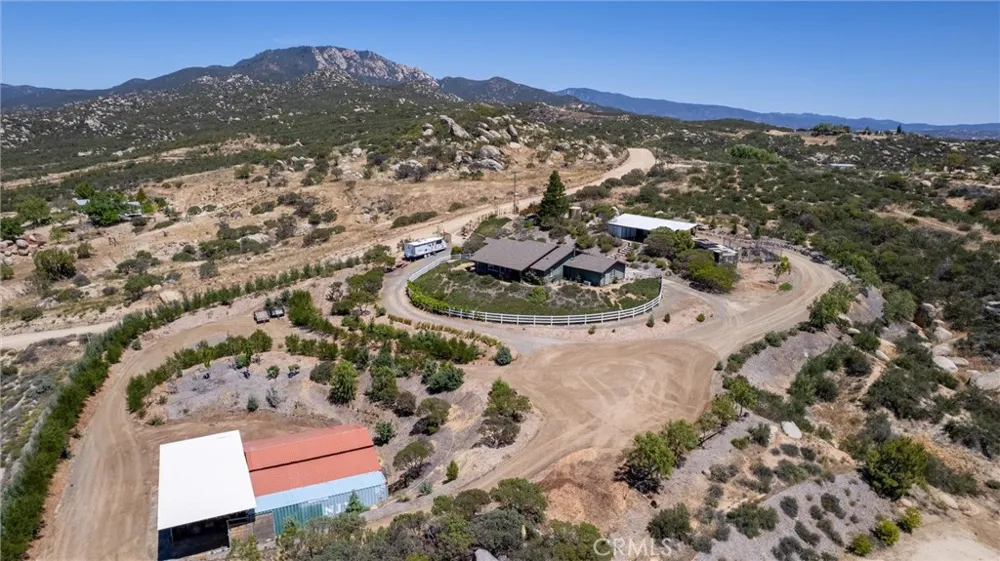 40230 Crazy Horse Canyon Road Aguanga, CA 92536