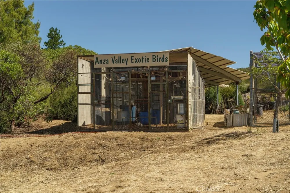 40230 Crazy Horse Canyon Road Aguanga, CA 92536