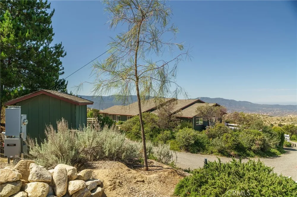 40230 Crazy Horse Canyon Road Aguanga, CA 92536