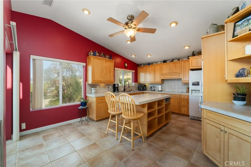40230 Crazy Horse Canyon Road Aguanga, CA 92536