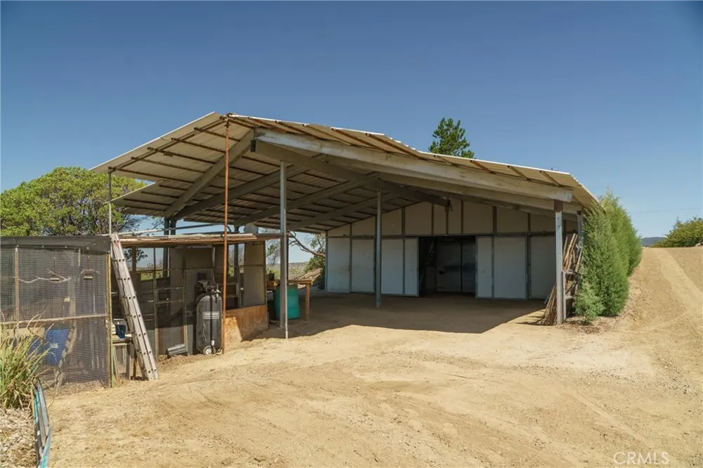 40230 Crazy Horse Canyon Road Aguanga, CA 92536