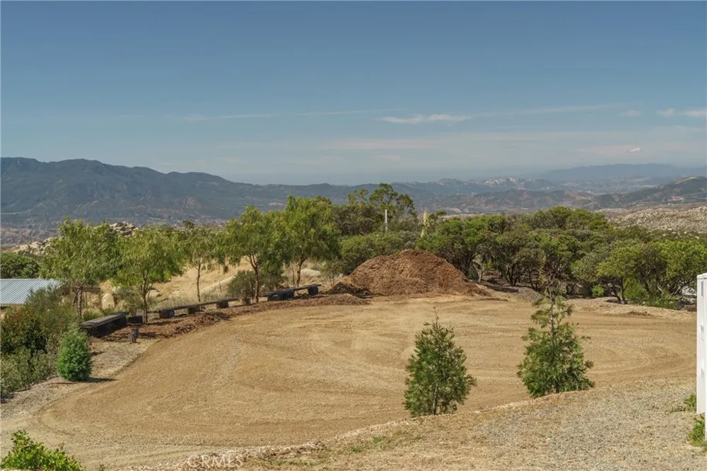 40230 Crazy Horse Canyon Road Aguanga, CA 92536