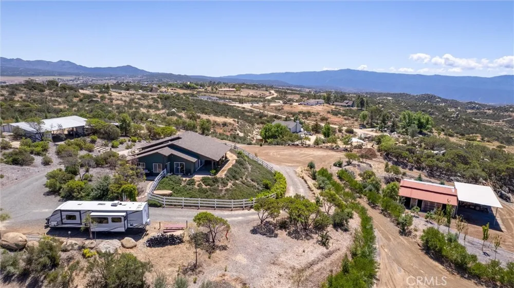 40230 Crazy Horse Canyon Road Aguanga, CA 92536