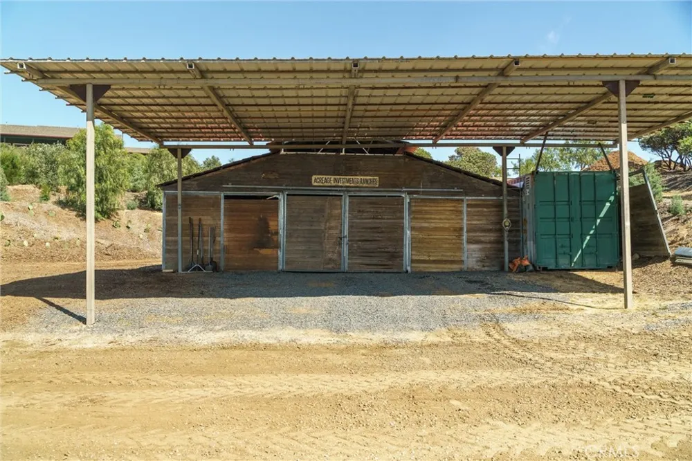 40230 Crazy Horse Canyon Road Aguanga, CA 92536