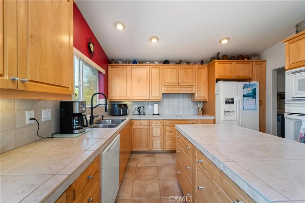 40230 Crazy Horse Canyon Road Aguanga, CA 92536