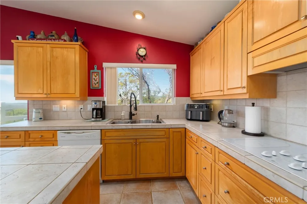 40230 Crazy Horse Canyon Road Aguanga, CA 92536