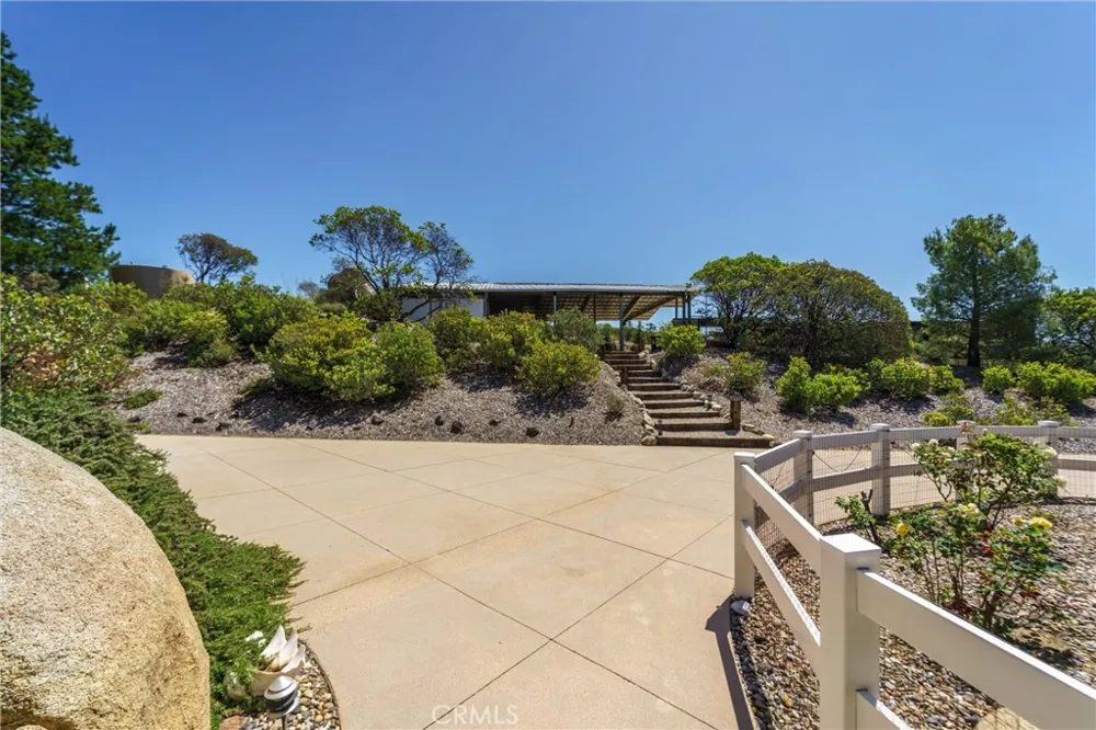 40230 Crazy Horse Canyon Road Aguanga, CA 92536