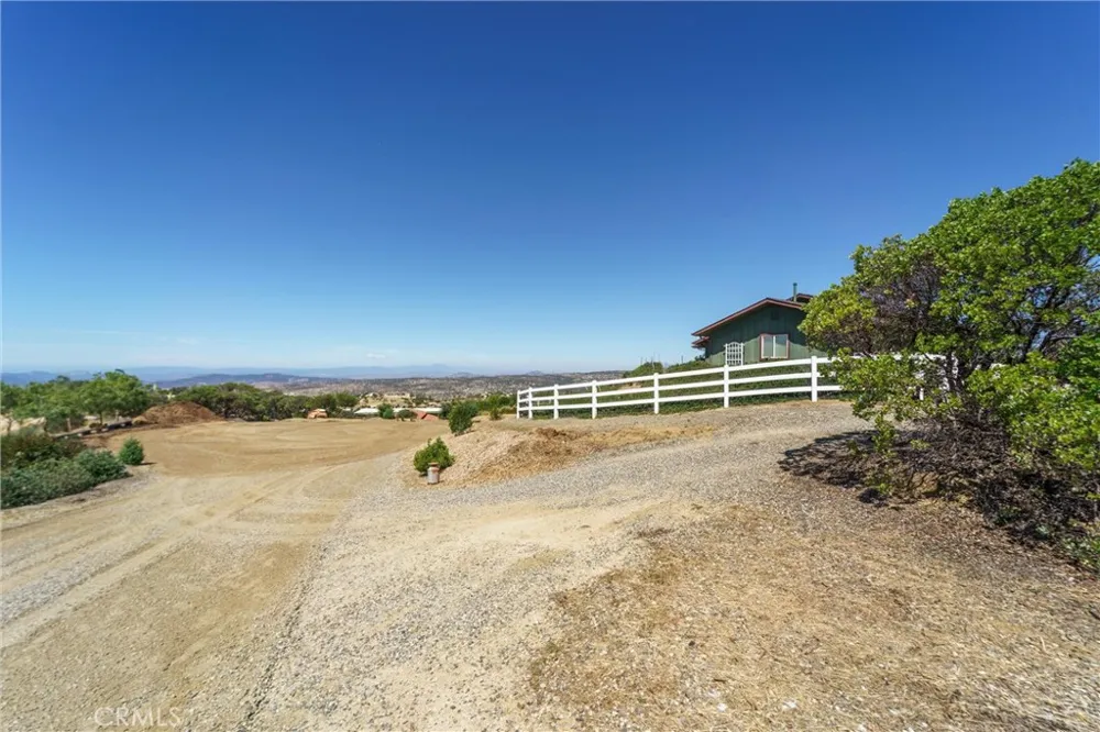 40230 Crazy Horse Canyon Road Aguanga, CA 92536