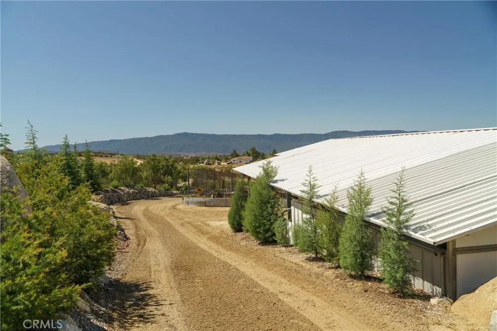 40230 Crazy Horse Canyon Road Aguanga, CA 92536