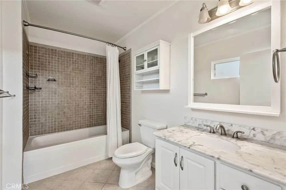 15302 Casimir Avenue Gardena, CA 90249