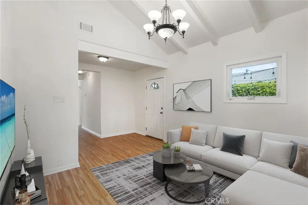 15302 Casimir Avenue Gardena, CA 90249