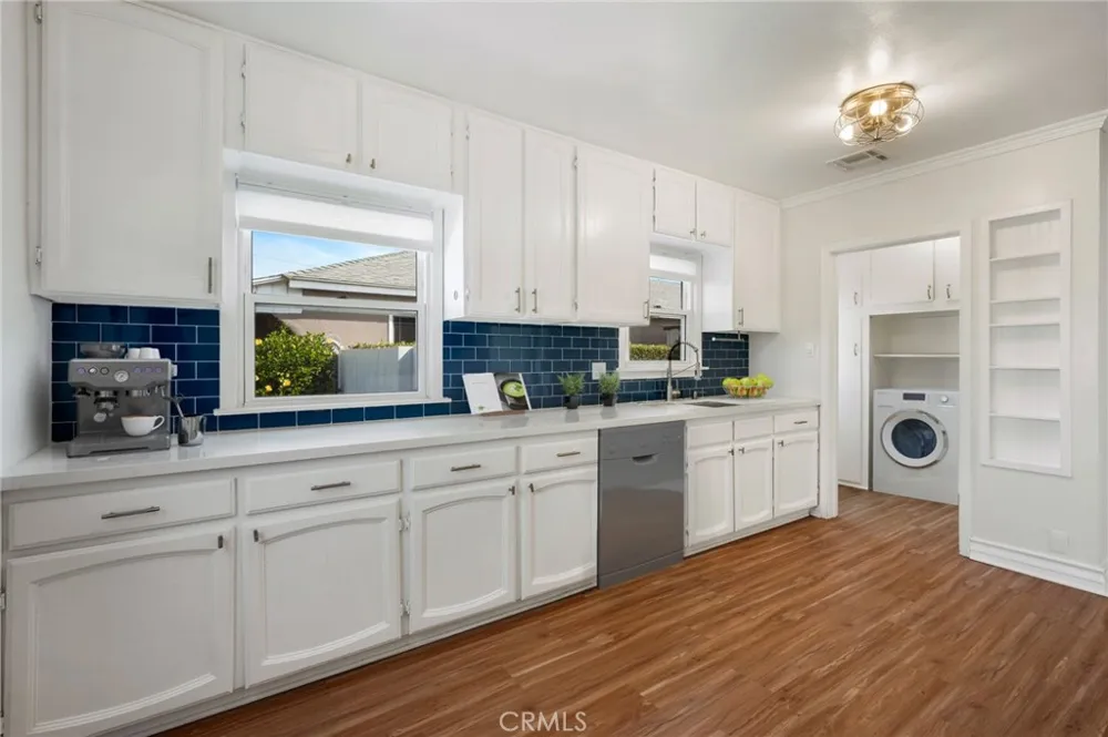 15302 Casimir Avenue Gardena, CA 90249