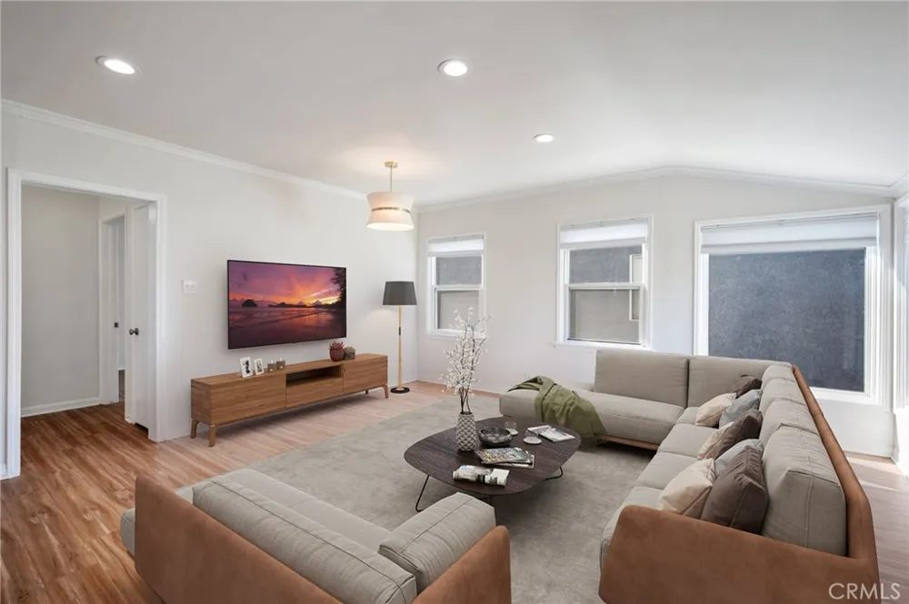 15302 Casimir Avenue Gardena, CA 90249