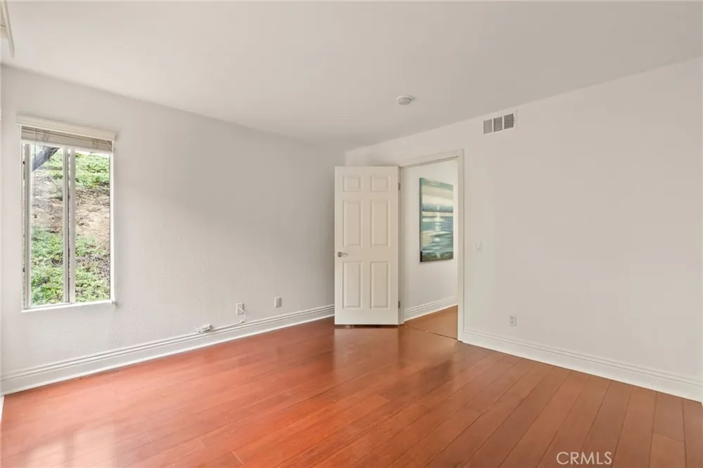 2550 San Gabriel Way #202 Corona, CA 92882