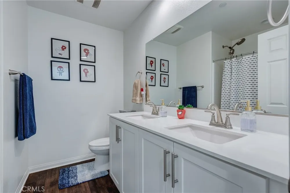 571 E Alru Rialto, CA 92376
