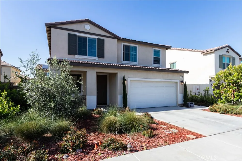 571 E Alru Rialto, CA 92376