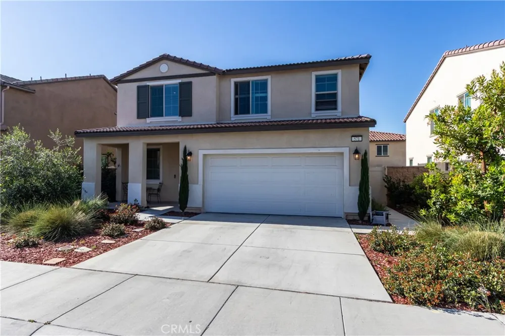 571 E Alru Rialto, CA 92376