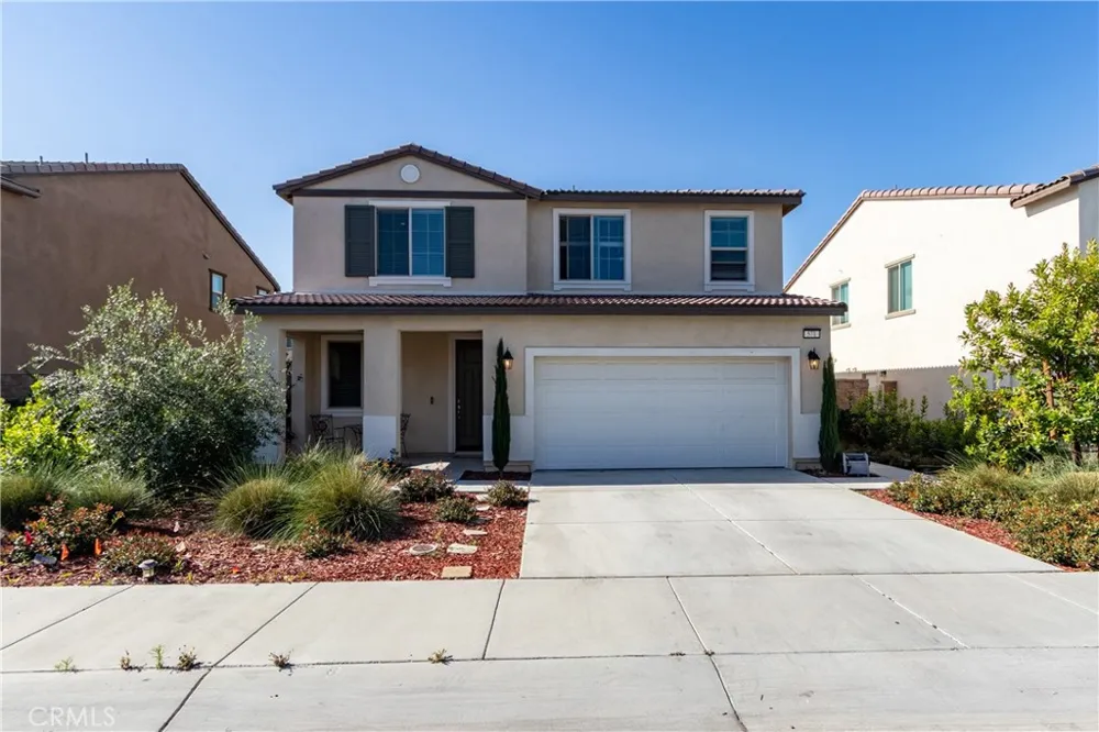 571 E Alru Rialto, CA 92376