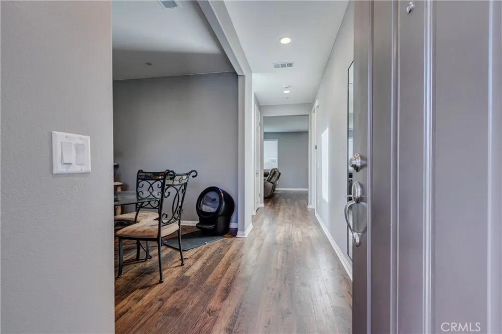 571 E Alru Rialto, CA 92376