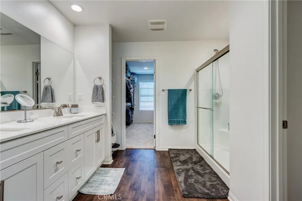 571 E Alru Rialto, CA 92376