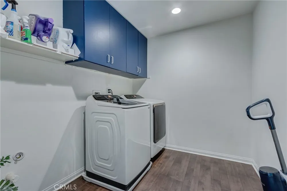 571 E Alru Rialto, CA 92376