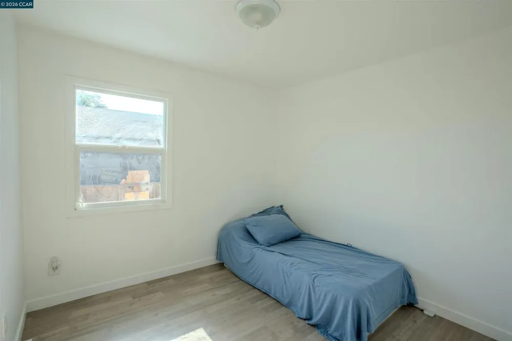 52 Bell Dr Pittsburg, CA 94565