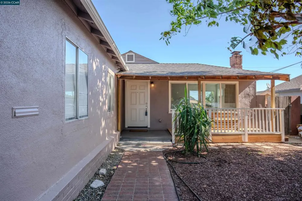 52 Bell Dr Pittsburg, CA 94565