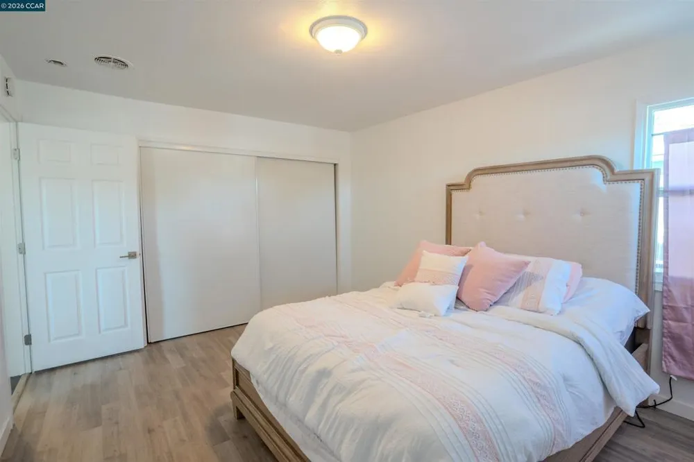 52 Bell Dr Pittsburg, CA 94565