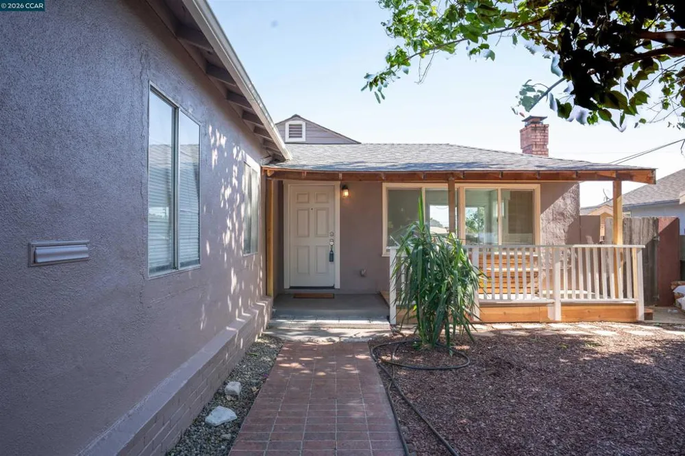 52 Bell Dr Pittsburg, CA 94565