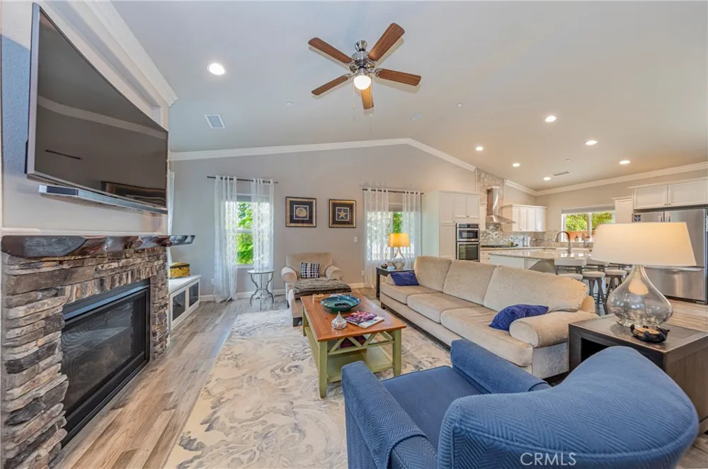 48441 Woodbend Court Oakhurst, CA 93644