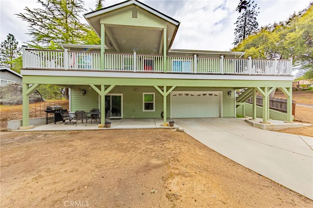 48441 Woodbend Court Oakhurst, CA 93644