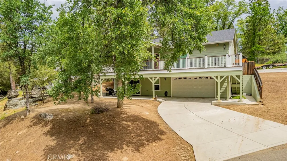 48441 Woodbend Court Oakhurst, CA 93644