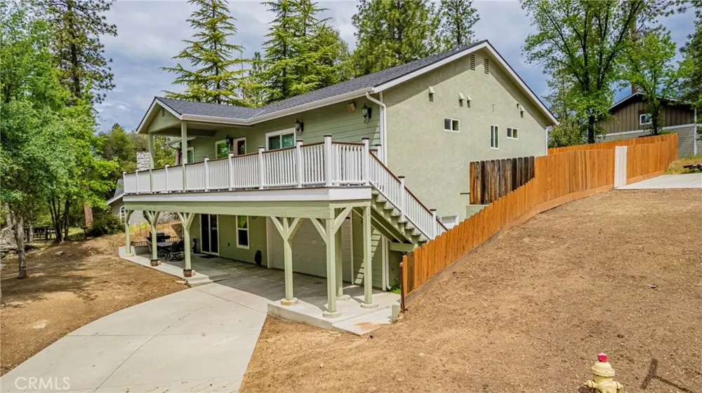 48441 Woodbend Court Oakhurst, CA 93644
