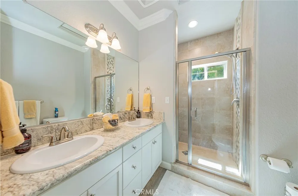 48441 Woodbend Court Oakhurst, CA 93644