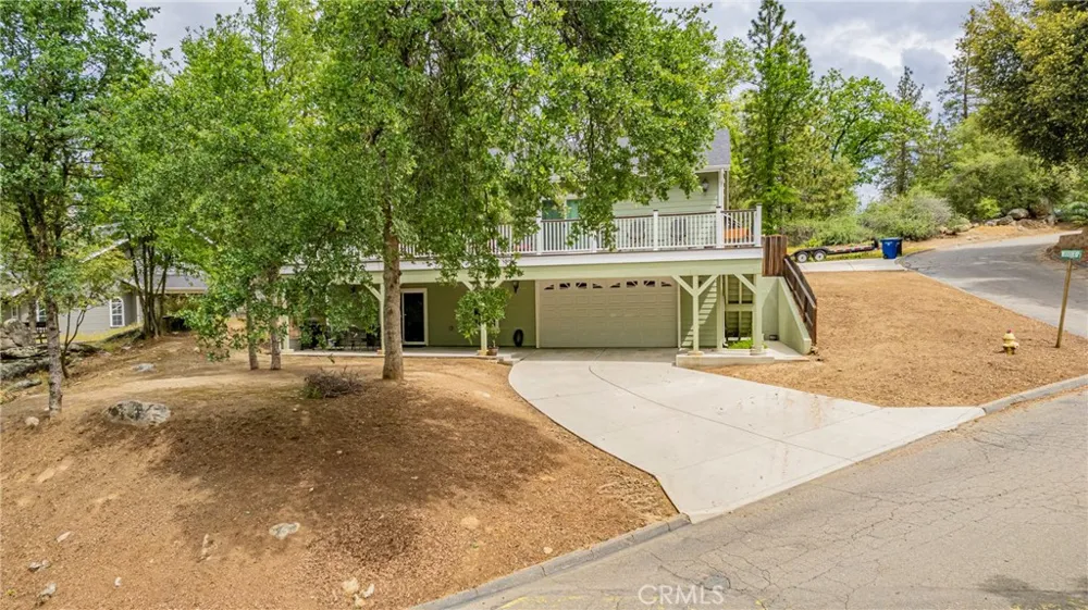48441 Woodbend Court Oakhurst, CA 93644