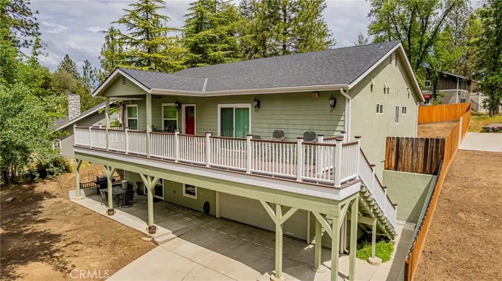 48441 Woodbend Court Oakhurst, CA 93644