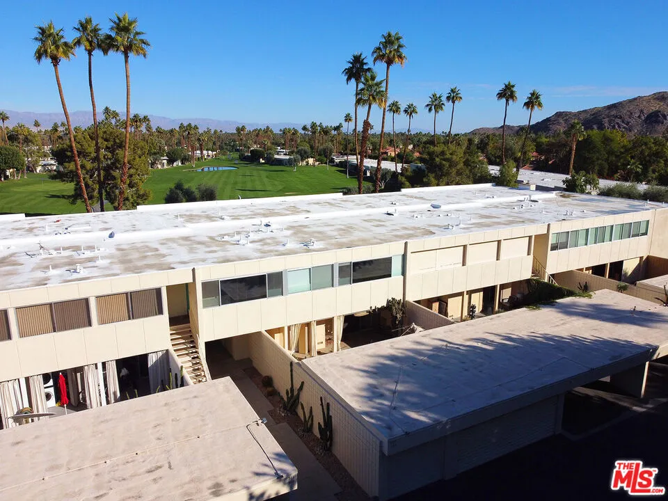 501 Desert Lakes Circle Palm Springs, CA 92264