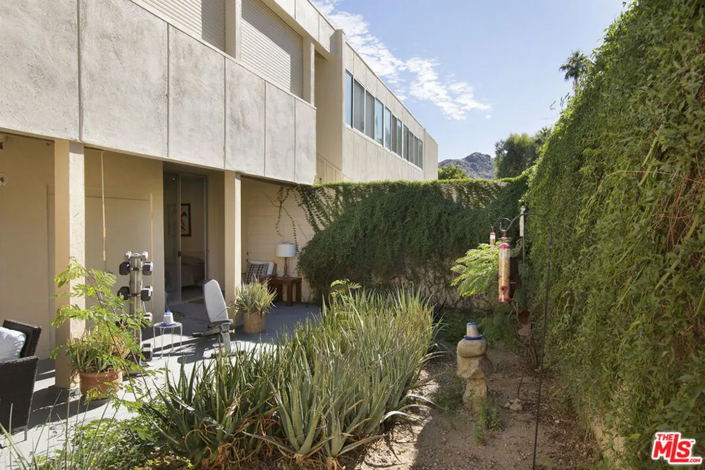 501 Desert Lakes Circle Palm Springs, CA 92264