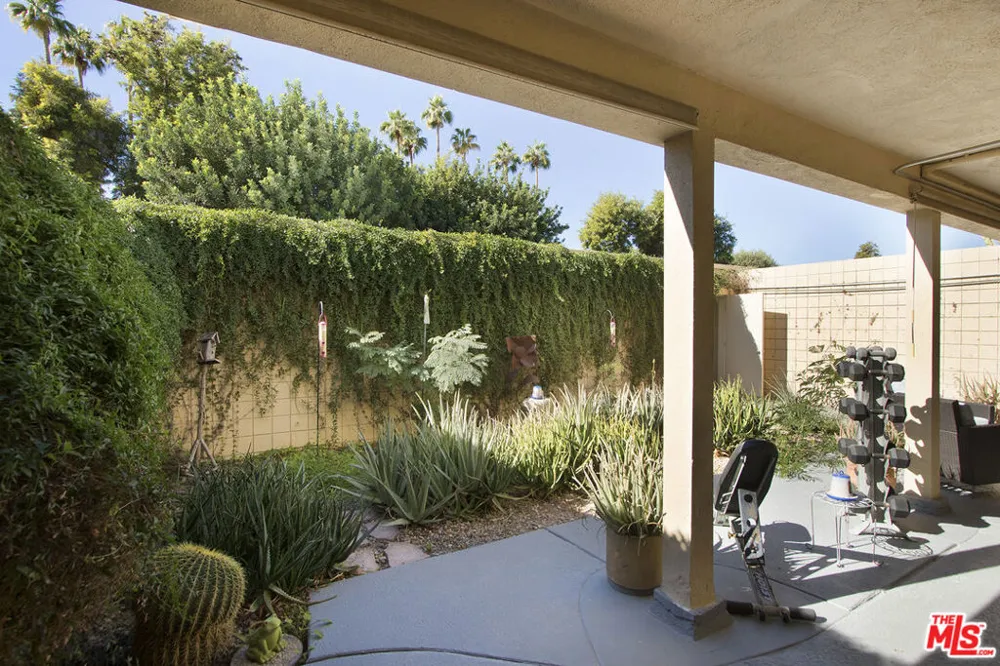 501 Desert Lakes Circle Palm Springs, CA 92264