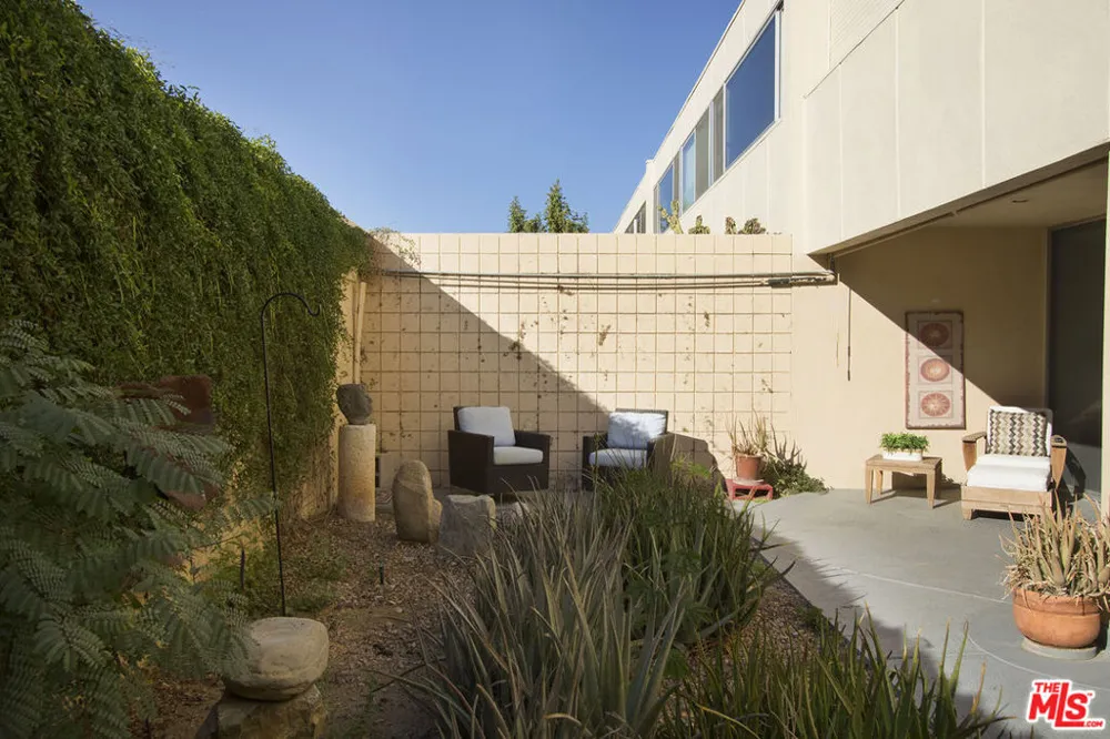 501 Desert Lakes Circle Palm Springs, CA 92264