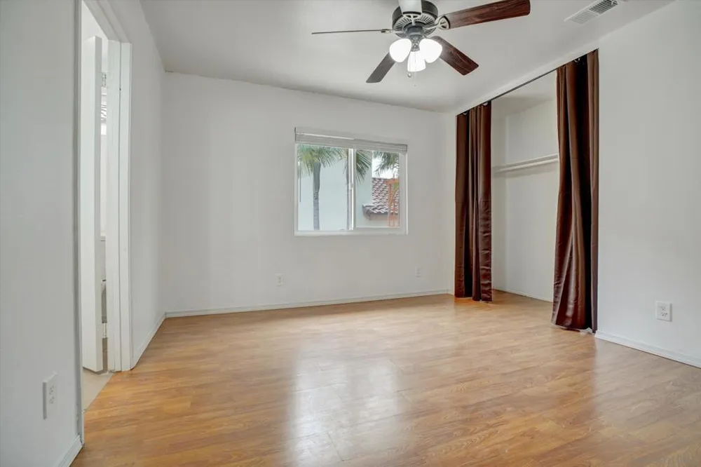 1350 Dos Hermanos Gln Escondido, CA 92027