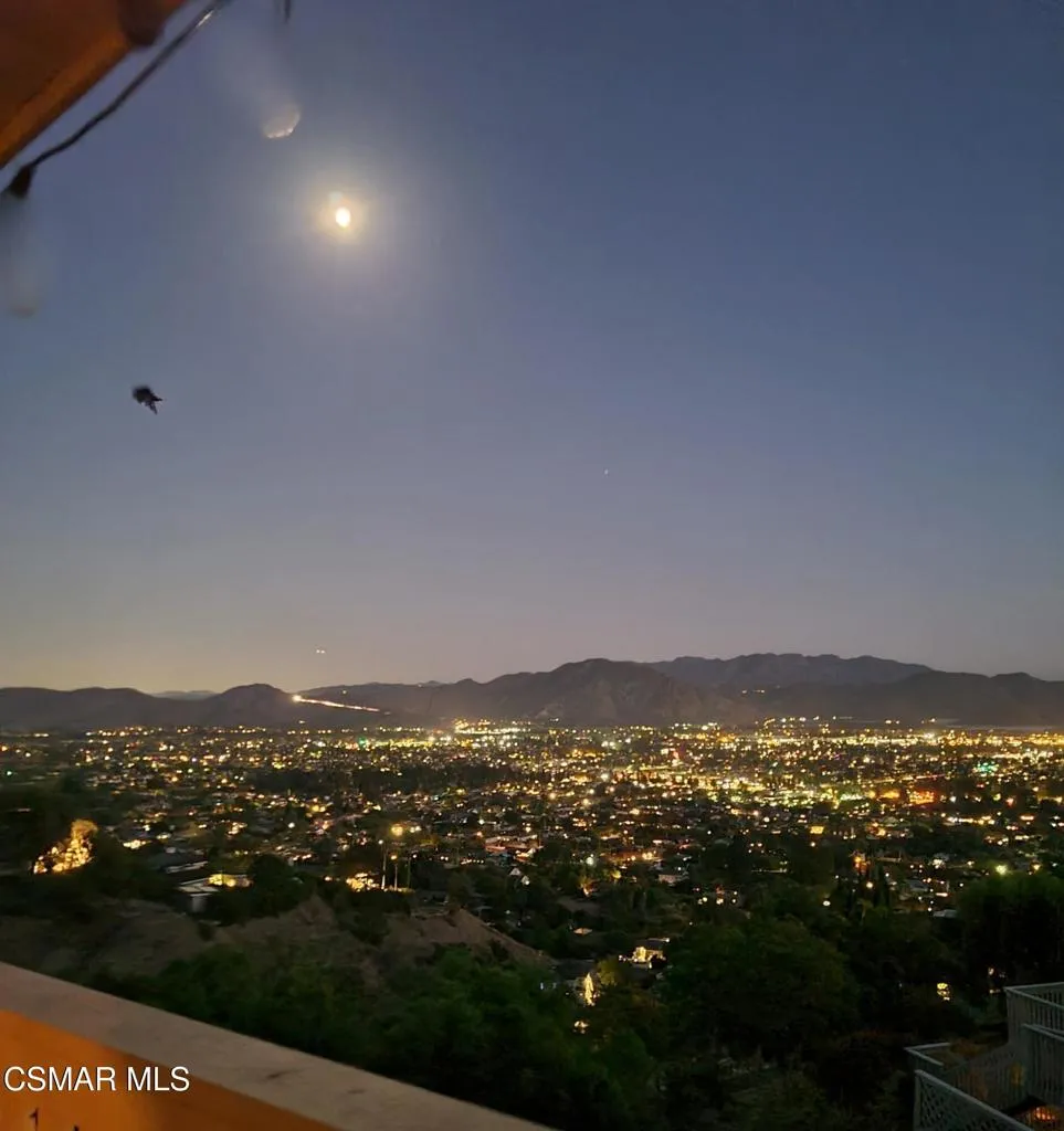 22 Santa Cruz Way Camarillo, CA 93010