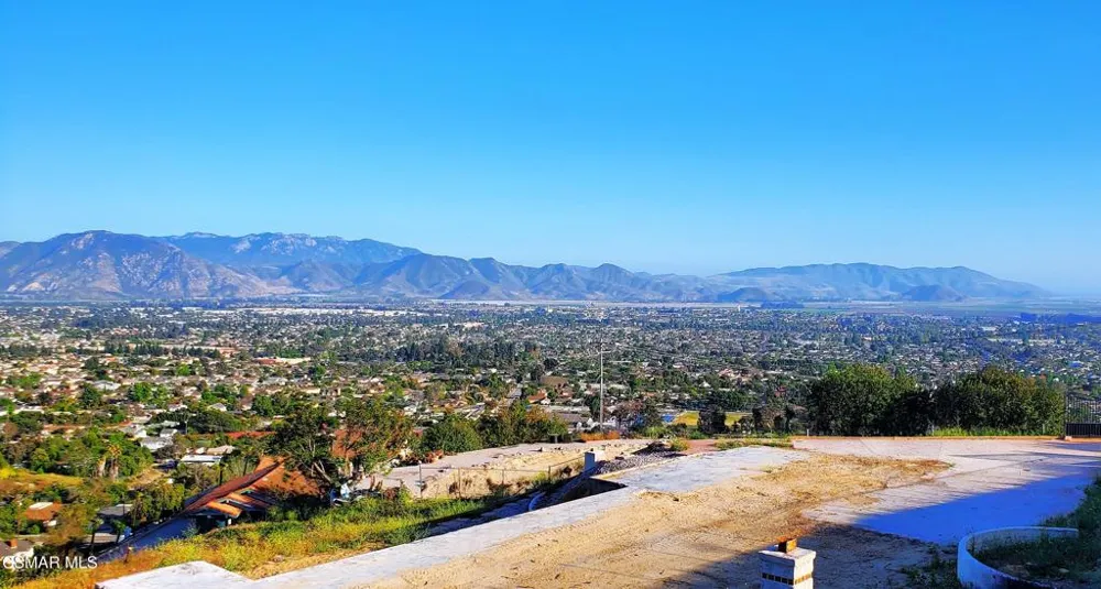 22 Santa Cruz Way Camarillo, CA 93010