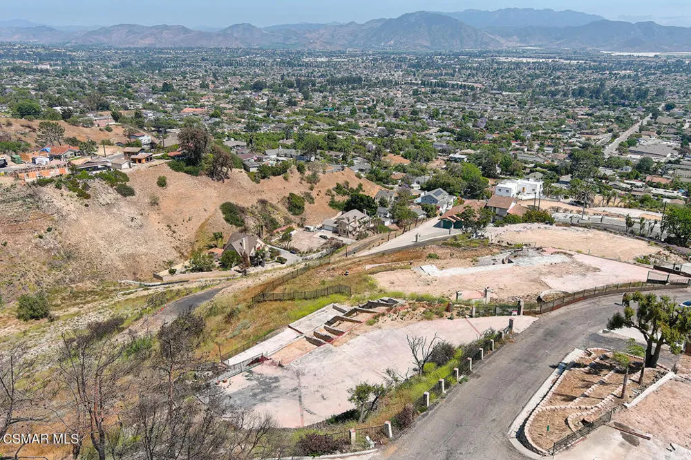 22 Santa Cruz Way Camarillo, CA 93010